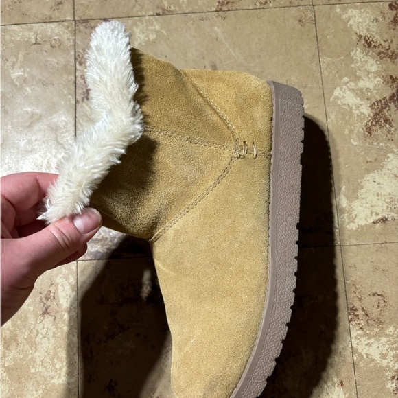 Woman’s size 7 boots - Picture 5 of 11